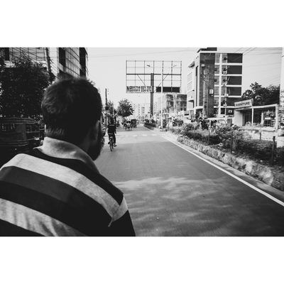 Street and documentary, black and white shot on a Fujifilm X-E4, May 2023.
