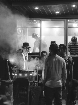 Low light, street and documentary, black and white shot on a Fujifilm X-T3, November 2021.