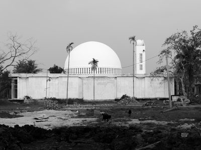 Architecture and interior, black and white shot on a Fujifilm X-E4, March 2022.